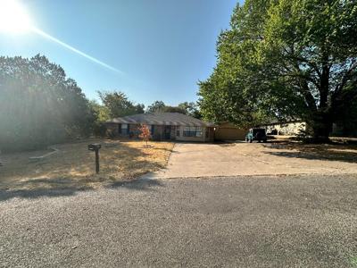 716 Heritage Trail