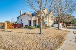 2728 Ponce De Leon