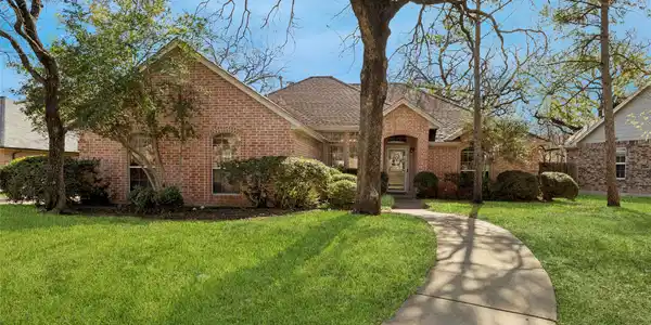 1517 Bailey Drive