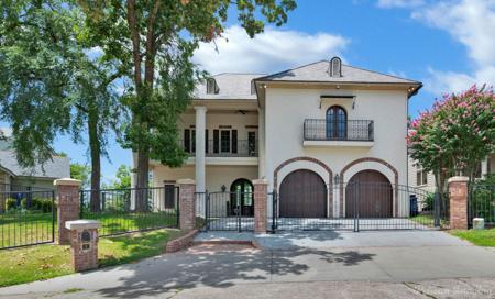 1 Lake Pointe Place