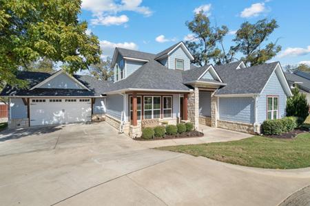 319 Turner Circle