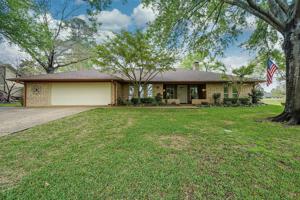 141 Williamsburg Lane