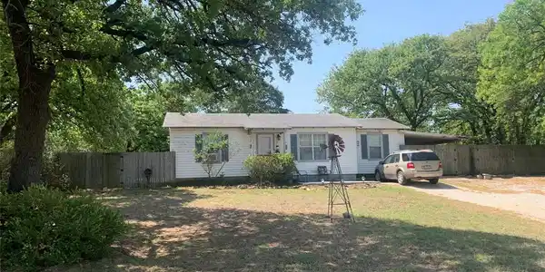 912 Dunaway Lane