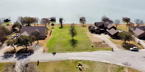 418 Moonlight Drive