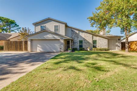 944 Hummingbird Trail