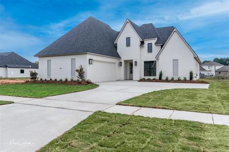 77 Turtle Creek Drive