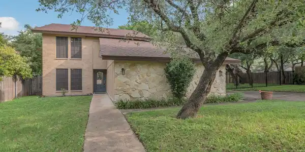 7804 Skylake Drive