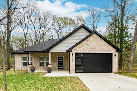 214 W Beachwood Loop