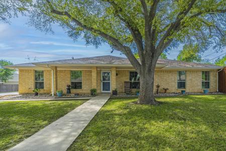 210 Bexar Drive