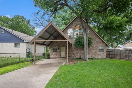 1139 E Lake Drive
