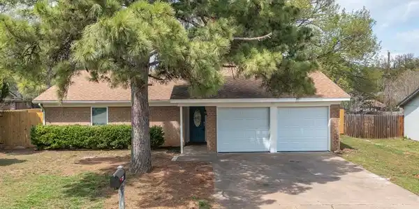 729 Poe Street