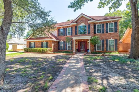 29 Cherry Hills E