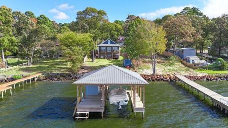 17225 Lake Side Drive