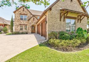 822 W Waterpoint Court