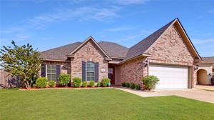 218 Roanoke Circle