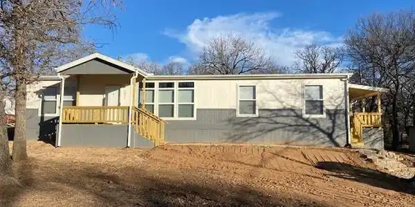 1601 Sheila Drive