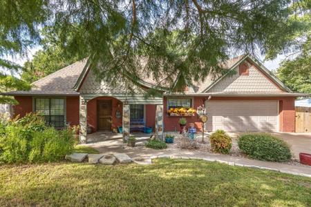 1102 Harbor Lakes Drive