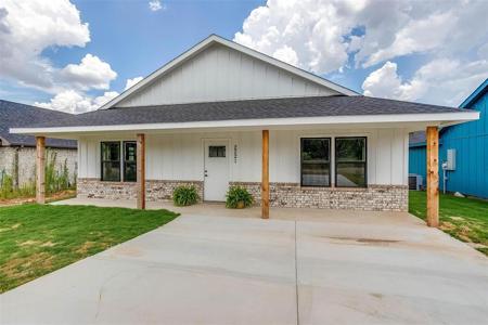 2221 Comet Trail