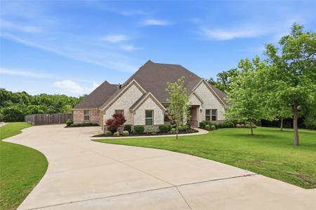 1031 Country Way
