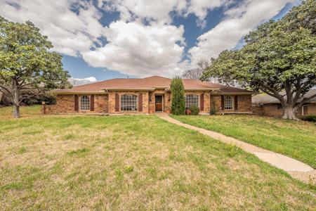 3814 Larkin Lane