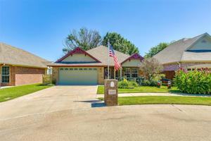 1025 Roberts Bend Court