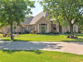 6416 Colonial Drive