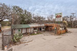 3317 Glen Rose Highway