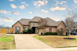 433 Long Acre Drive
