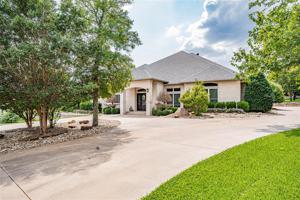 4906 Del Rio Court