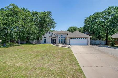 6705 Stewarts Oaks Court