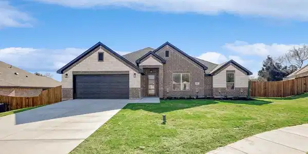 505 Woodland