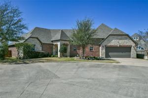 1005 W Avalon Court