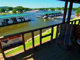 1361 Willow Beach Road