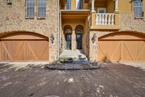 2620 Villa Di Lago