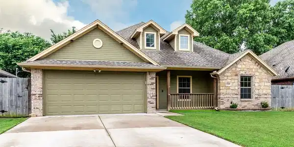 1208 Eagle Lake Drive