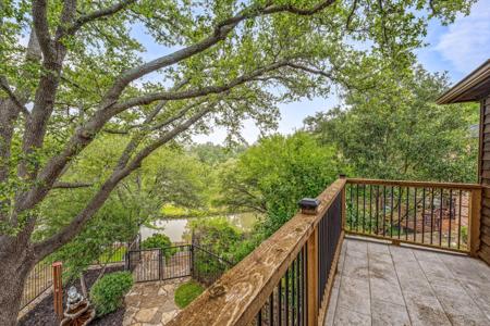 4904 Fairway Place Court