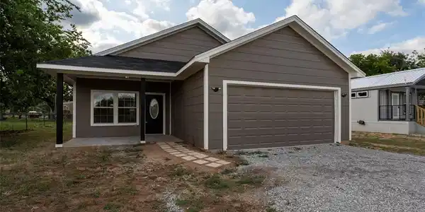 1533 Swan Court