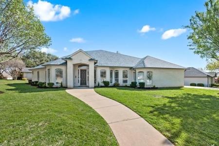 24 W Hillside Place