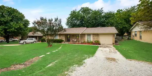 204 Lilac Lane