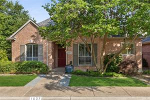 1507 Waterside Court