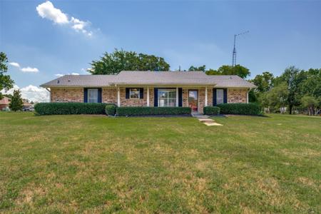 105 Mohican Trail