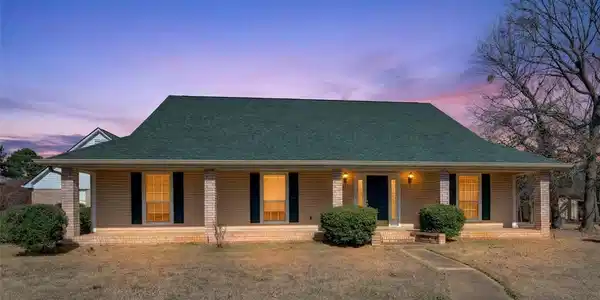 115 Barnes Drive