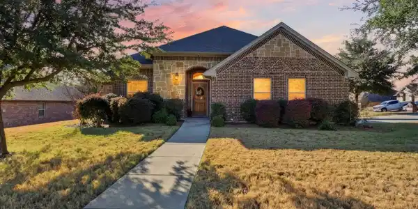 100 Valle Court