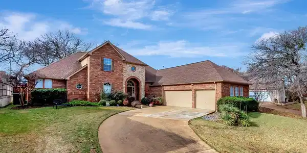 437 Windjammer Lane