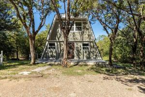 1122 Indian Drive