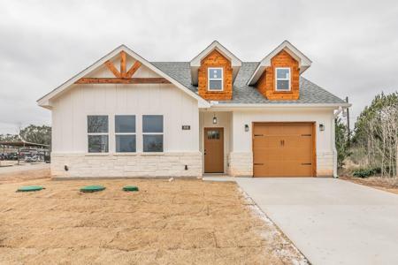 4544 Poplar Drive