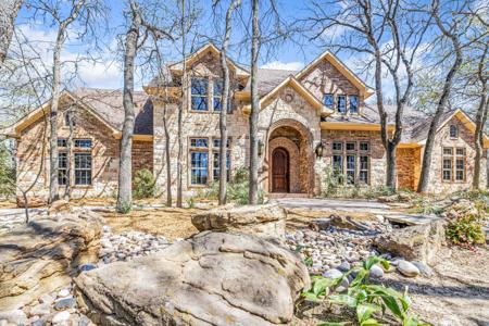 621 Alexandrite Drive