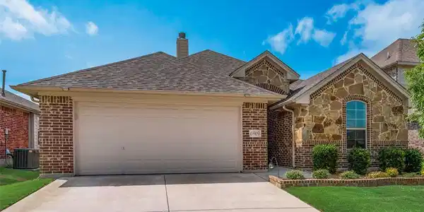 6909 Canyon Rim Drive