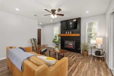 709 Westwind
