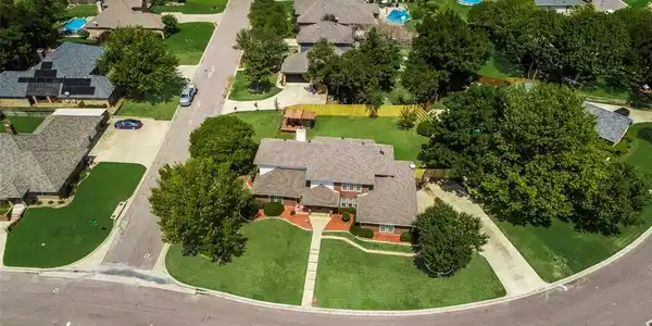 8408 Crosswind Drive